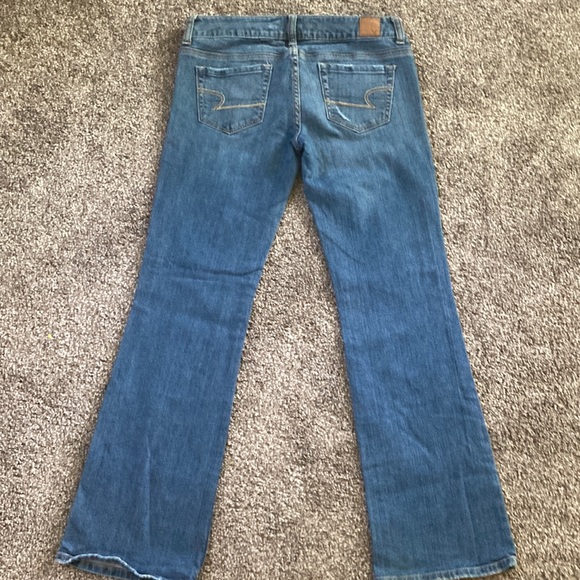American Eagle boyfriend jeans. Size 6 in great condition - Picture 6 of 7
